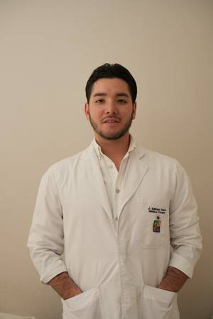 Dr. Joaquín Salinas Valero