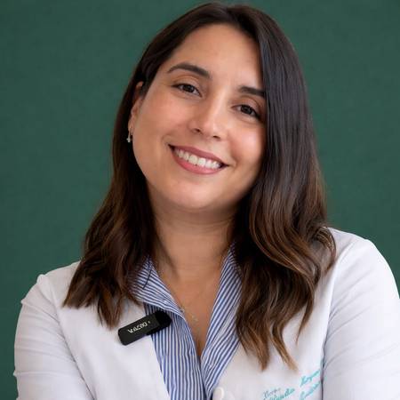 Claudia Moyano Foncea - Médico General Adulto