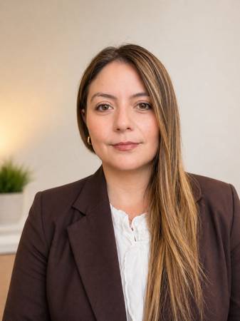 Bangia Perry - Abogada