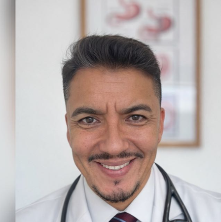 Dr. Waldo Martinez M.