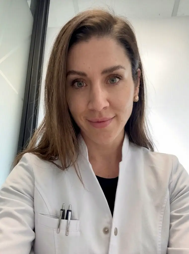 Nta. Karla Concha D. - Hábitos saludables, composición corporal y Nutrición deportiva