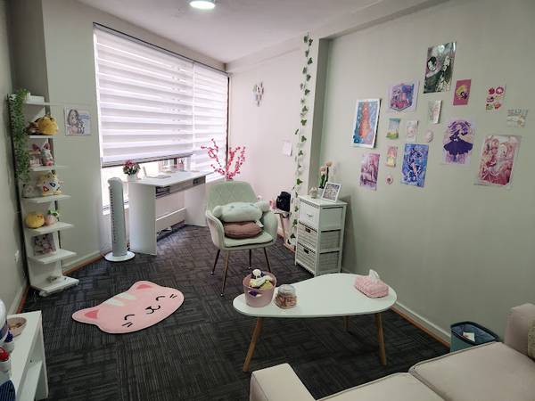Main image gallery
