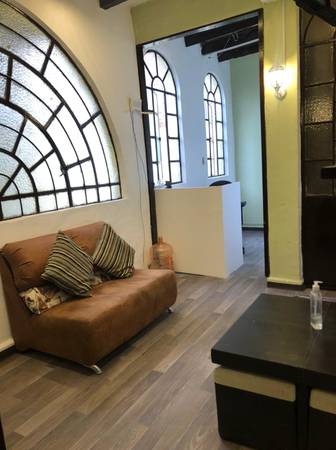 Main image gallery