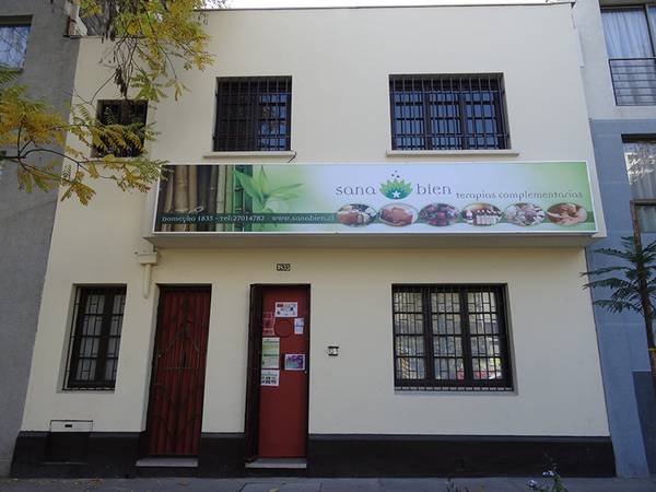 Main image gallery