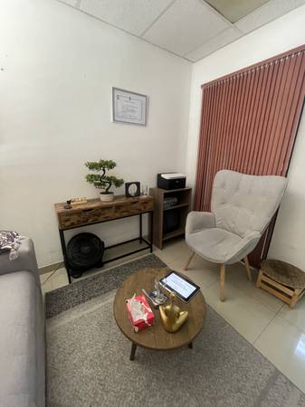 Main image gallery