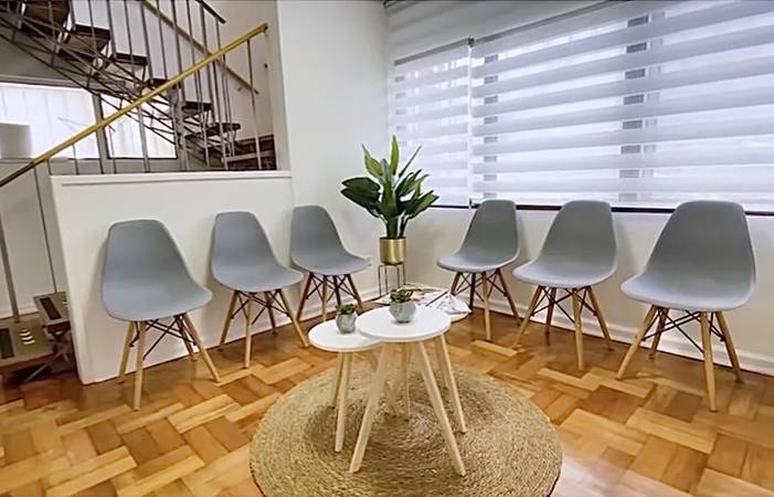 Main image gallery