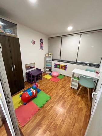 Main image gallery