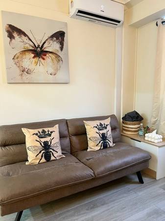 Main image gallery