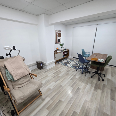 Main image gallery