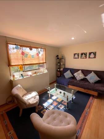 Main image gallery