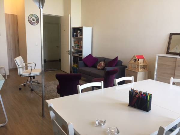 Main image gallery