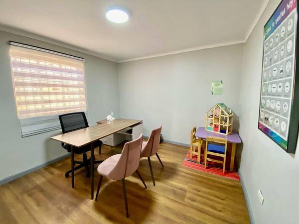 Main image gallery