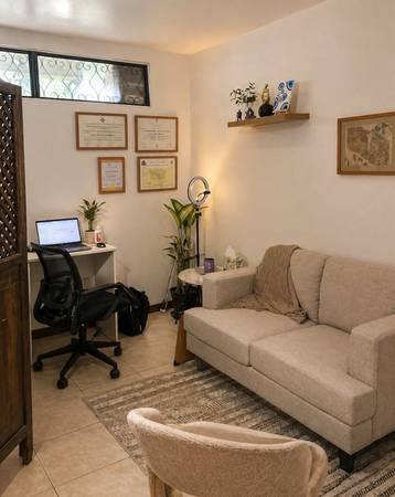 Main image gallery