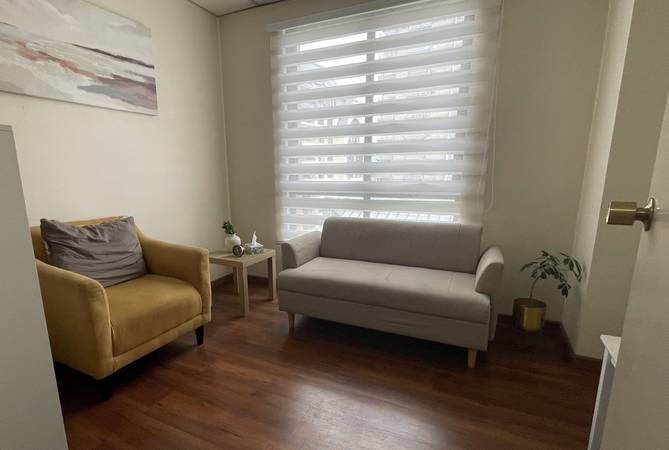 Main image gallery